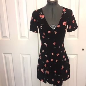 H&M button down floral mini dress women’s size small black